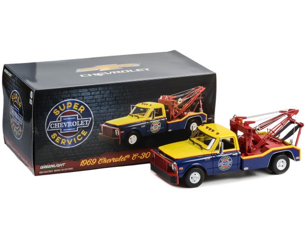 1969 Chevrolet C-30 Dually Wrecker Tow Truck "Chevrolet Super Service" Yellow and Blue 1/18 Diecast Car Model by Greenlight - Image 2