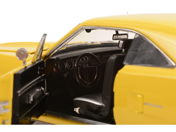 1970 Plymouth Road Runner Lemon Twist Yellow Limited Edition to 732 pieces Worldwide 1/18 Diecast Model Car by GMP - Image 2