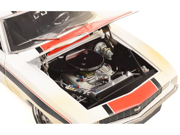 1969 Chevrolet Camaro RS #18 White with Red and Black Stripes (Raced Version) "Pro Touring - Texaco" Limited Edition to 498 pieces Worldwide 1/18 Diecast Model Car by GMP - Image 2