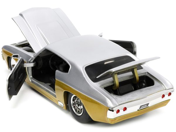 1970 Chevrolet Chevelle SS Gold and Silver Metallic "Bigtime Muscle" 1/24 Diecast Model Car by Jada - Image 2