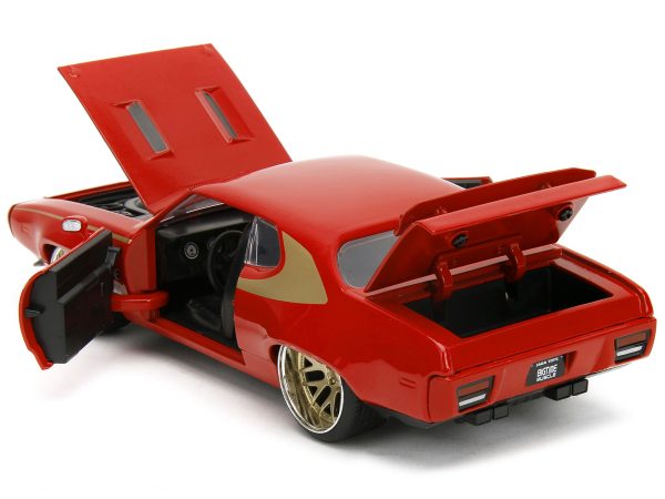 1972 Plymouth GTX Red with Gold Graphics "Bigtime Muscle" Series 1/24 Diecast Model Car by Jada - Image 3