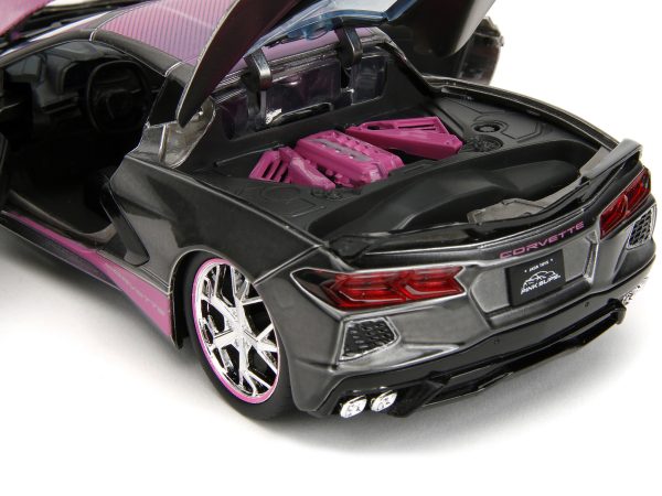 2020 Chevrolet Corvette Stingray Gray Metallic with Pink Carbon Hood and Top "Pink Slips" Series 1/24 Diecast Model Car by Jada - Image 5