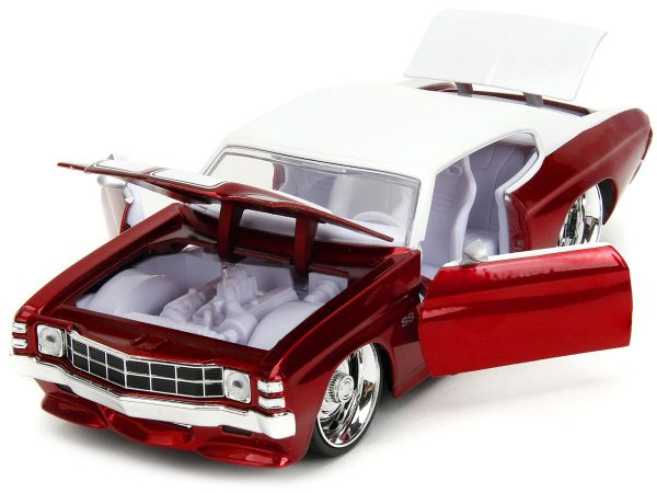 1971 Chevrolet Chevelle SS Candy Red with White Top White Stripes and White Interior "Bigtime Muscle" Series 1/24 Diecast Model Car by Jada - Image 4