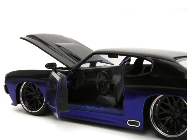 1971 Chevrolet Chevelle SS Black and Blue "Pink Slips" Series 1/24 Diecast Model Car by Jada - Image 4