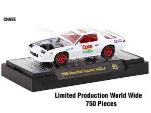 "Coca-Cola" Set of 3 pieces Release 29 Limited Edition to 5250 pieces Worldwide 1/64 Diecast Model Cars by M2 Machines