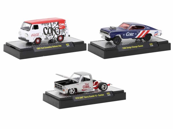 "Coca-Cola" Set of 3 pieces Release 32 Limited Edition to 9250 pieces Worldwide 1/64 Diecast Model Cars by M2 Machines - Image 4