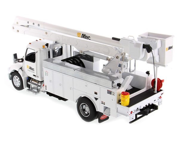 Peterbilt 536 Truck with Altec AA55 Aerial Service Body White "Transport Series" 1/32 Diecast Model by Diecast Masters - Image 4