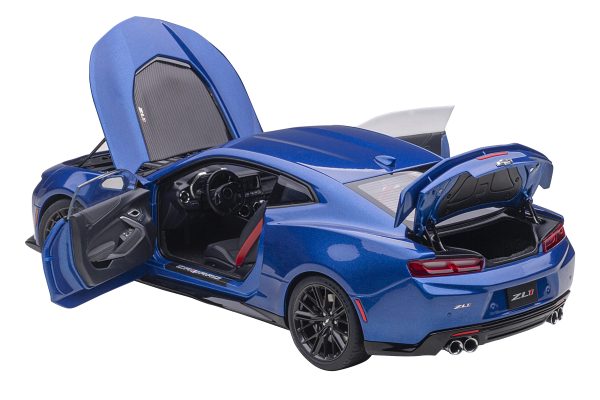 Chevrolet Camaro ZL1 Hyper Blue Metallic 1/18 Model Car by Autoart - Image 4