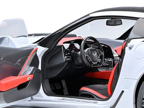 2019 Chevrolet Corvette C7 ZR1 Ceramic Matrix Gray Metallic with Carbon Top 1/18 Model Car by Autoart - Image 2