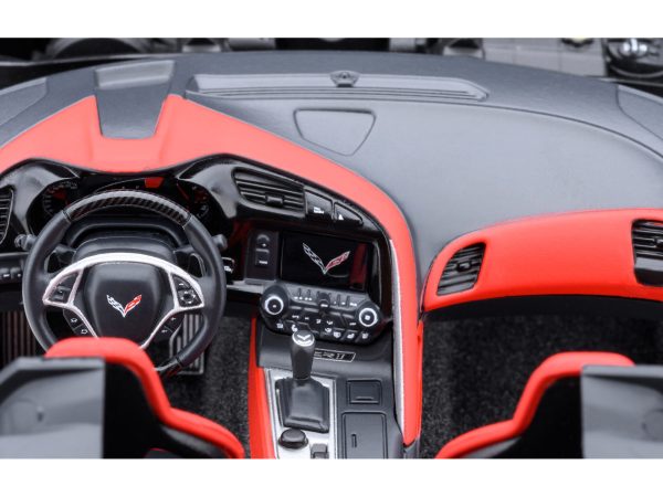 2019 Chevrolet Corvette C7 ZR1 Ceramic Matrix Gray Metallic with Carbon Top 1/18 Model Car by Autoart - Image 5