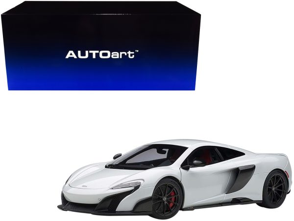 Mclaren 675LT Silica White 1/18 Model Car by Autoart - Image 2