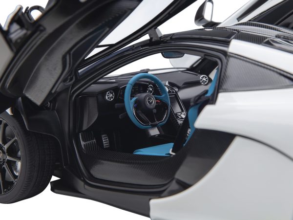 McLaren P1 Alaskan Diamond White with Blue and Black Interior 1/18 Model Car by Autoart - Image 3