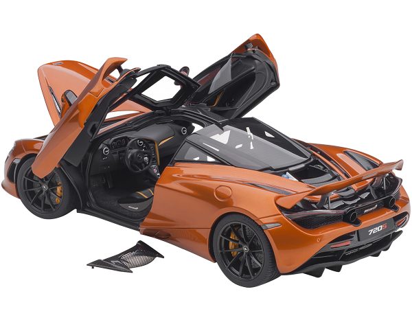 McLaren 720S Azores Orange Metallic with Black Top and Carbon Accents 1/18 Model Car by Autoart - Image 2