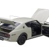 Nissan Skyline 2000GT-R (KPGC110) RHD (Right Hand Drive) White 1/18 Model Car by Autoart - Image 2