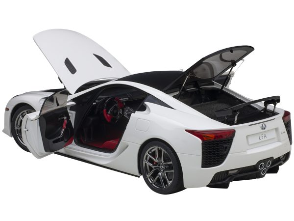 Lexus LFA Whitest White with Carbon Top 1/18 Model Car by Autoart - Image 2