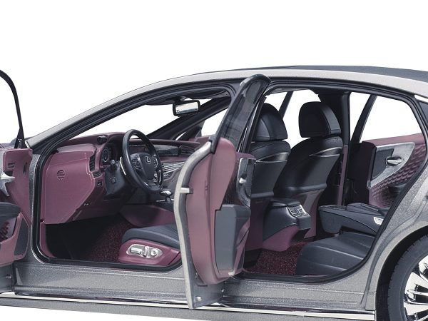 Lexus LS500h Manganese Luster Gray Metallic with Crimson and Black Interior 1/18 Model Car by Autoart - Image 3