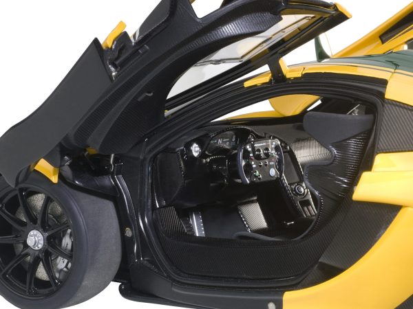 Mclaren P1 GTR #51 Geneva Motor Show (2015) 1/18 Model Car by Autoart - Image 3