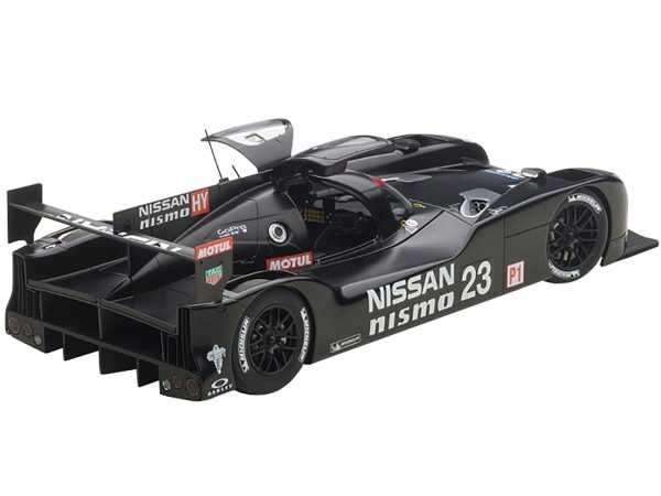 Nissan GT-R LM Nismo 2015 Test Car #23 1/18 Model Car by Autoart - Image 2