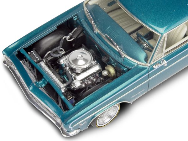 Level 4 Model Kit 1966 Chevrolet Impala SS 396 2-in-1 Kit 1/25 Scale Model by Revell - Image 5