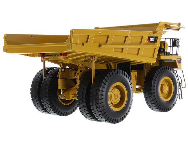 CAT Caterpillar 785D Mining Truck Yellow with Operator "Core Classics" Series 1/50 Diecast Model by Diecast Masters - Image 3