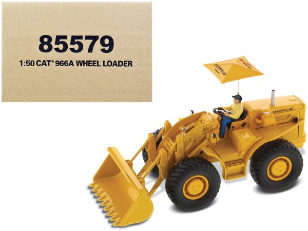 CAT Caterpillar 966A Wheel Loader Yellow with Operator "Vintage Series" 1/50 Diecast Model by Diecast Masters - Image 5