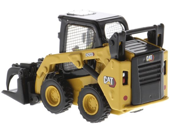 CAT Caterpillar 242D3 Wheeled Skid Steer Loader with Work Tools and Operator Yellow "High Line Series" 1/50 Diecast Model by Diecast Masters - Image 3