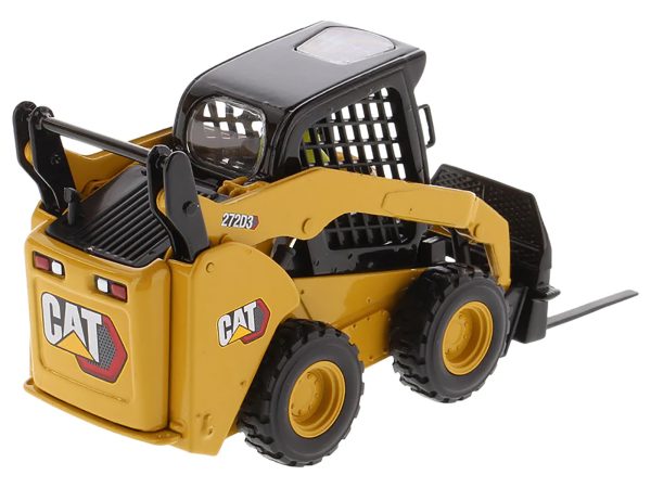 CAT Caterpillar 272D3 Skid Steer Loader with Operator Yellow "High Line" Series 1/32 Diecast Model by Diecast Masters - Image 4