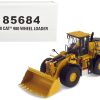 CAT Caterpillar 980 Wheel Loader Yellow with Operator "High Line Series" 1/50 Diecast Model by Diecast Masters - Image 5