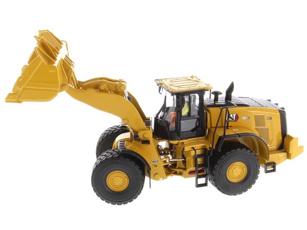 CAT Caterpillar 982 XE Wheel Loader Yellow with Operator "High Line Series" 1/50 Diecast Model by Diecast Masters - Image 3