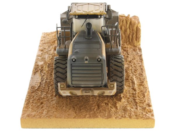 CAT Caterpillar 966M Wheel Loader with Operator (Dirty Version) "Weathered" Series 1/50 Diecast Model by Diecast Masters - Image 4