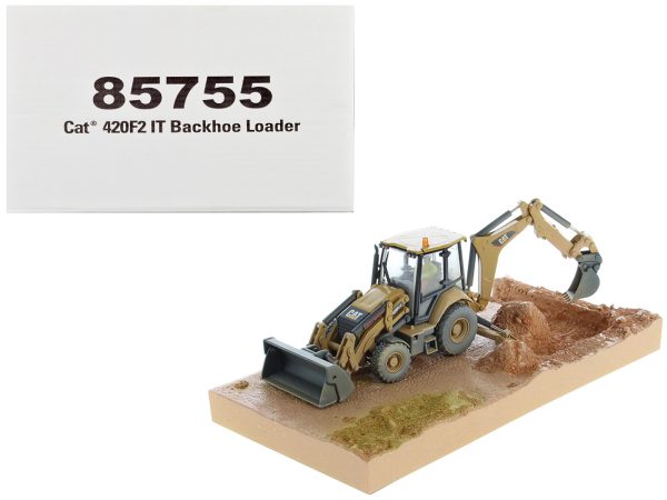 CAT Caterpillar 420F2 IT Backhoe Loader with Operator Yellow "Weathered Series" 1/50 Diecast Model by Diecast Masters - Image 5