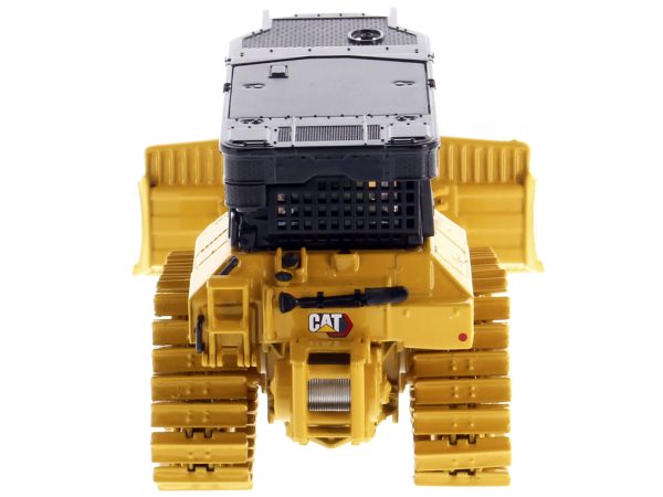 CAT Caterpillar D5 LGP Track Type Tractor Fire Dozer Yellow with Operator "High Line" Series 1/50 Diecast Model by Diecast Masters - Image 2
