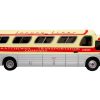 1966 GM PD4107 "Buffalo" Coach Bus "Saskatchewan Transportation Company" Destination: Saskatoon (Canada) "Vintage Bus & Motorcoach Collection" 1/87 Diecast Model by Iconic Replicas - Image 2