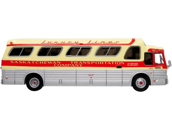 1966 GM PD4107 "Buffalo" Coach Bus "Saskatchewan Transportation Company" Destination: Saskatoon (Canada) "Vintage Bus & Motorcoach Collection" 1/87 Diecast Model by Iconic Replicas - Image 2
