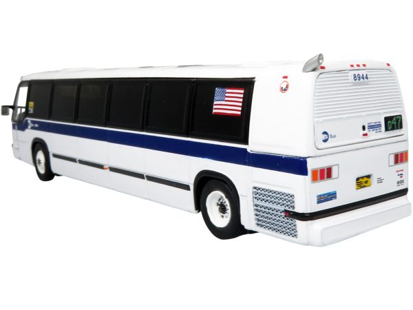 TMC RTS Transit Bus MTA New York "47 LaGuardia Airport Marine Air Term" "MTA New York City Bus" Series 1/87 Diecast Model by Iconic Replicas - Image 2