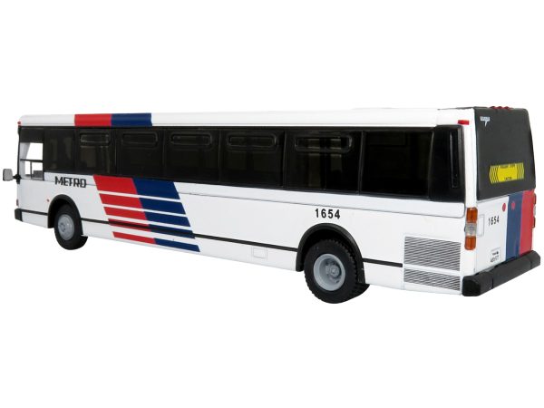 1980 Grumman 870 Advanced Design Transit Bus Metro Houston "40 Park Place" "Vintage Bus & Motorcoach Collection" 1/87 Diecast Model by Iconic Replicas - Image 2