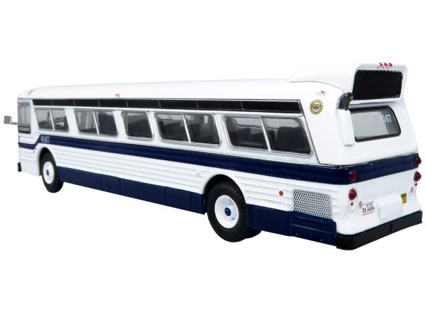 Flxible 53102 New Look Transit Bus "MTA New York City" White with Blue Stripes Limited Edition 1/87 (HO) Diecast Model by Iconic Replicas - Image 2