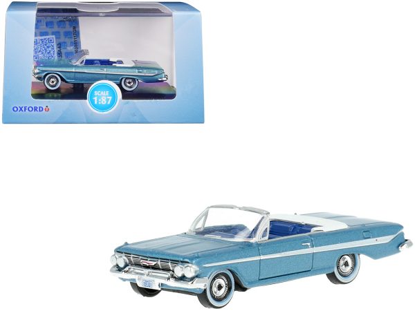 1961 Chevrolet Impala Convertible Jewel Blue Metallic and White with Blue Interior 1/87 (HO) Scale Diecast Model Car by Oxford Diecast - Image 4