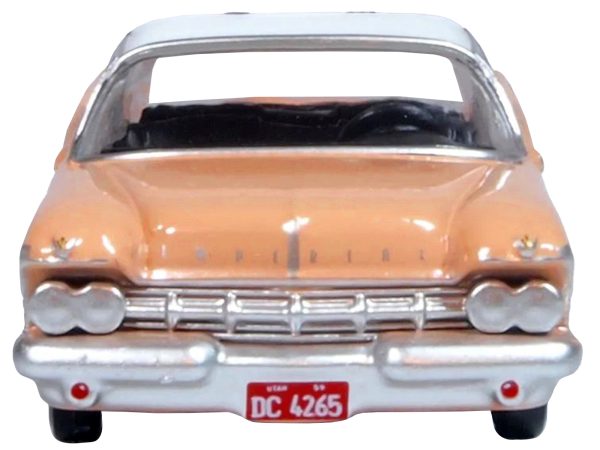 1959 Chrysler Imperial Crown 2 Door Hardtop Persian Pink with White Top 1/87 (HO) Scale Diecast Model Car by Oxford Diecast - Image 3