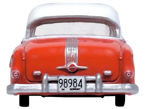 1954 Pontiac Chieftain 4 Door Coral Red with Winter White Top 1/87 (HO) Scale Diecast Model Car by Oxford Diecast - Image 2