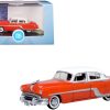 1954 Pontiac Chieftain 4 Door Coral Red with Winter White Top 1/87 (HO) Scale Diecast Model Car by Oxford Diecast - Image 4