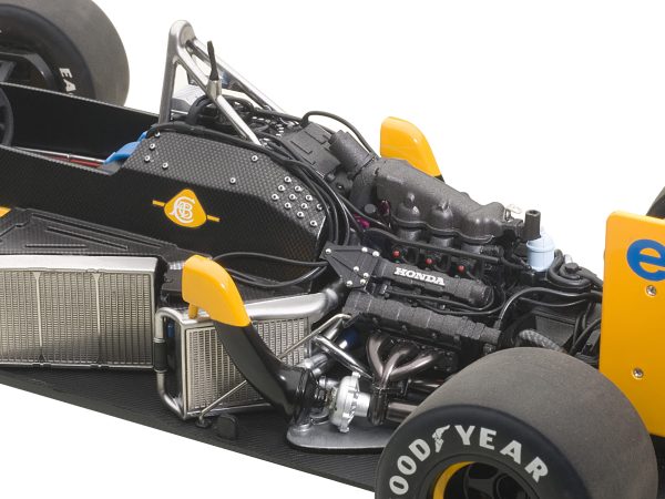 Lotus-Honda 99T #11 Satoru Nakajima Formula One F1 Japanese Grand Prix (1987) 1/18 Model Car by Autoart - Image 2