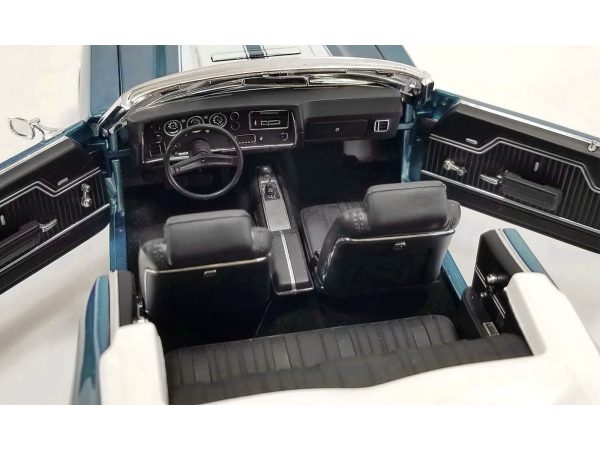 1970 Chevrolet Chevelle Convertible Blue Metallic with White Stripes "Briggs Chevrolet" Drag Car Limited Edition to 774 pieces Worldwide 1/18 Diecast Model Car by ACME - Image 2