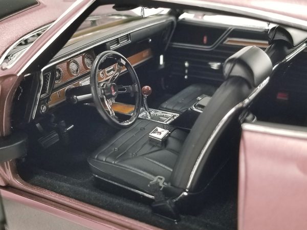 1970 Oldsmobile 442 Regency Rose Metallic with Black Stripes Limited Edition to 348 pieces Worldwide 1/18 Diecast Model Car by ACME - Image 2