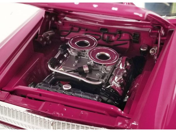 1965 Plymouth Belvedere Moulin Rouge Violet Limited Edition to 264 pieces Worldwide 1/18 Diecast Model Car by ACME - Image 4