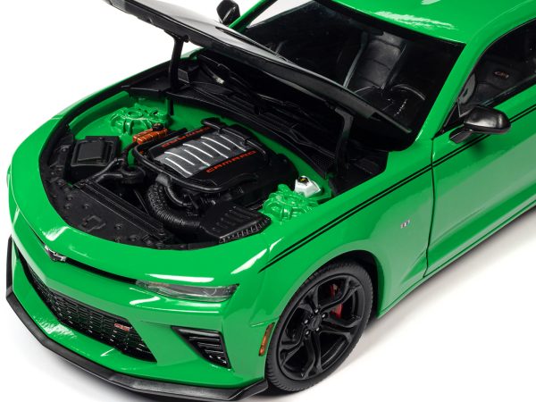 2017 Chevrolet Nickey Camaro SS 1LE Krypton Green with Matt Black Hood and Black Stripes 1/18 Diecast Model Car by Auto World - Image 3