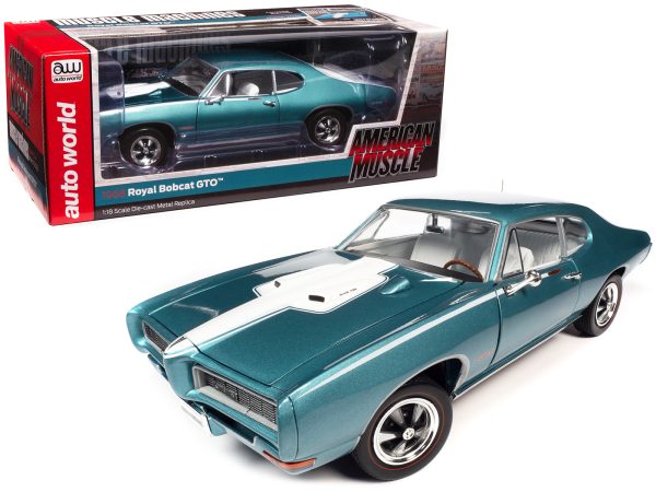 1968 Pontiac Royal Bobcat GTO Meridian Turquoise and White with White Interior "Hemmings Muscle Machines" Magazine Cover Car (March 2020) 1/18 Diecast Model Car by Auto World - Image 5