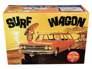 Skill 2 Model Kit 1965 Chevrolet Chevelle "Surf Wagon" with Two Surf Boards 4 in 1 Kit 1/25 Scale Model by AMT