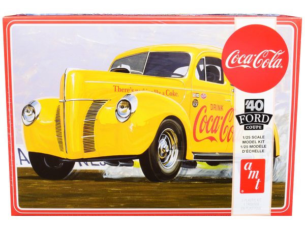 Skill 3 Model Kit 1940 Ford Coupe "Coca-Cola" 1/25 Scale Model by AMT - Image 2