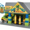 "Rat Fink Towing & Recovery" Garage and Tow Truck Diorama Set for 1/32 Scale Models by Auto World - Image 4